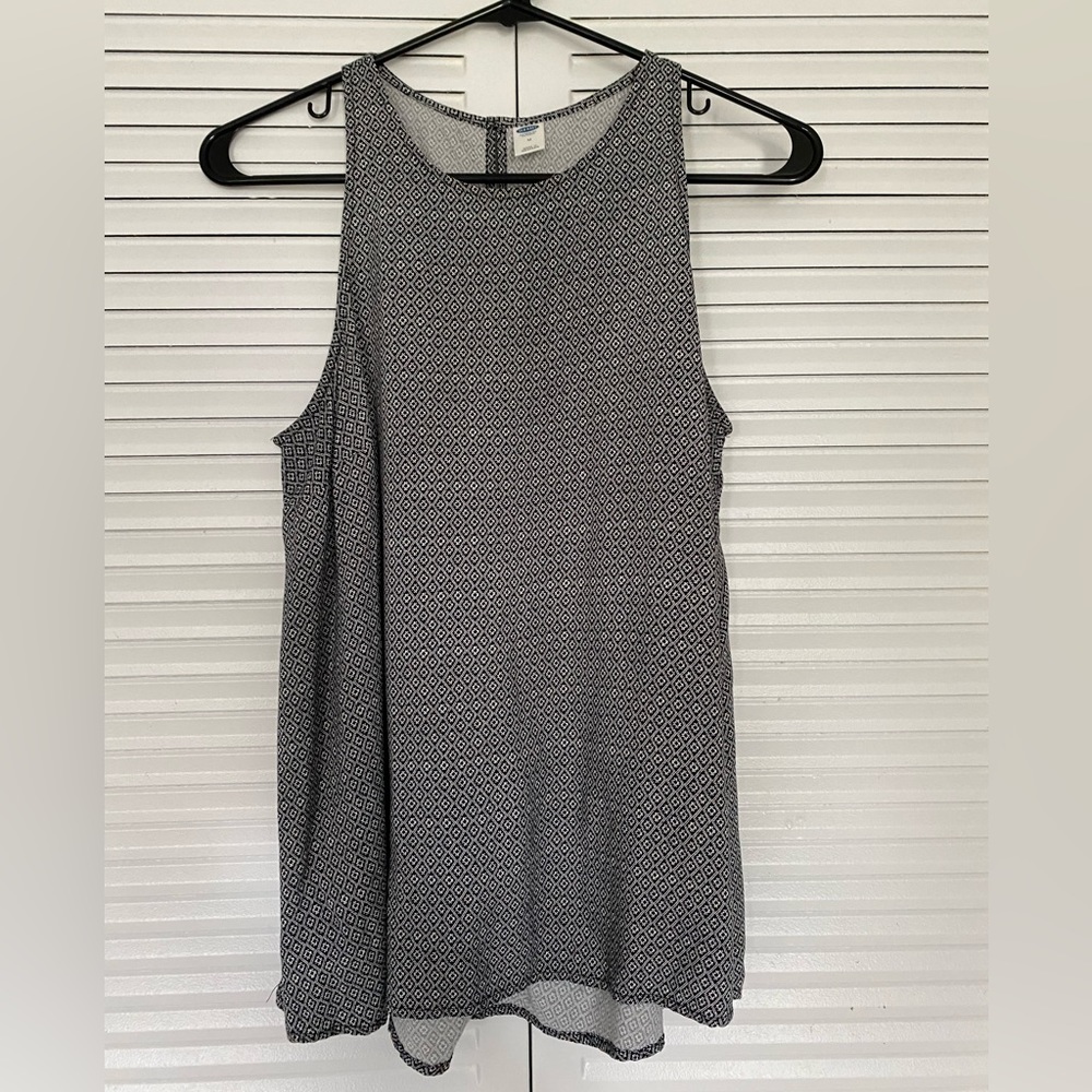 Old Navy black and white print tank top